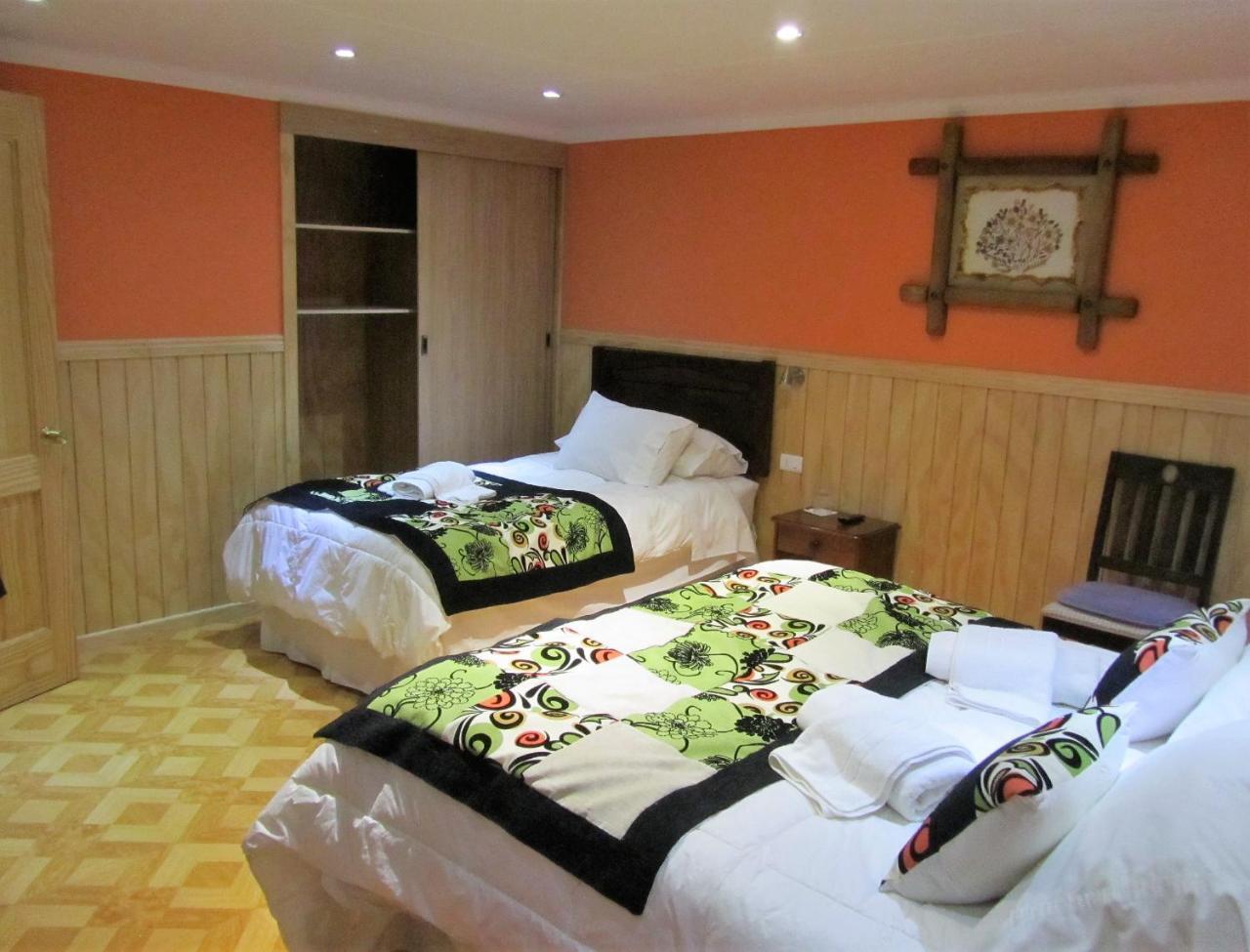 Patagonia Swiss House Hotel Puerto Natales Ngoại thất bức ảnh